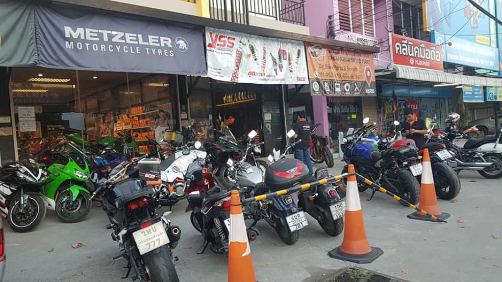 เชียงใหม่ โมโตพาร์ท, พิสตั้น ช็อป (Piston Shop)